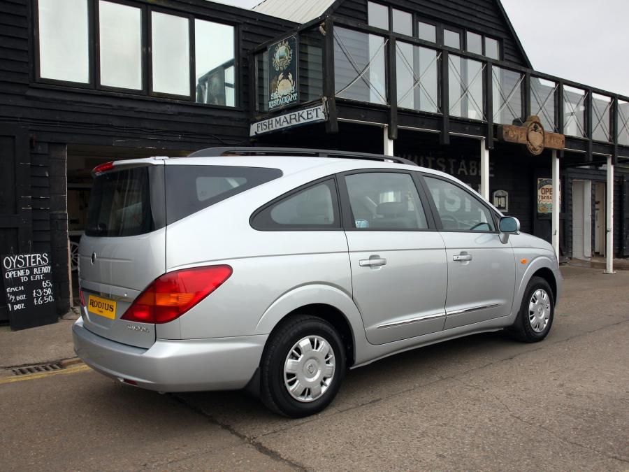  SsangYong Rodius 2007 года  (UK) (фото 9 из 10)